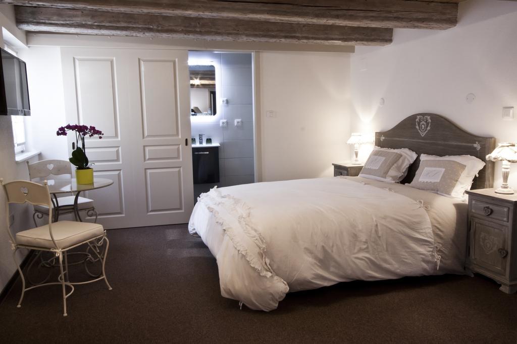 סנט היפולייט Chambre Le Hupsa Pfannala חדר תמונה